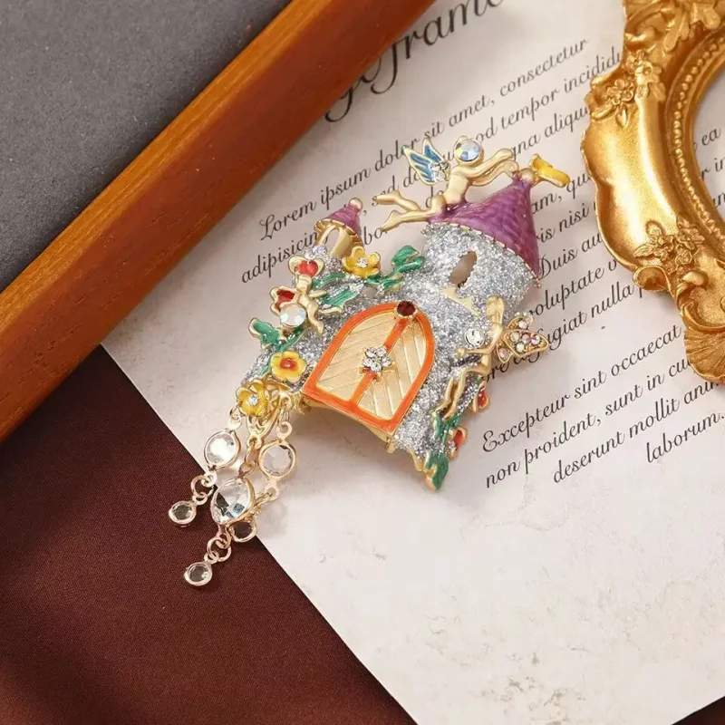 Brooch1 (3)